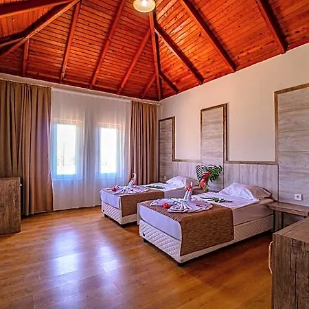 Senza Garden Club 5* Odaonu