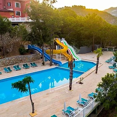Senza Garden Club Hotel 5*