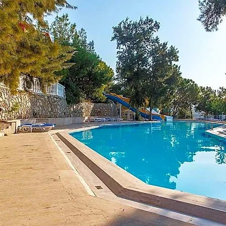 Senza Garden Club 5* Odaonu